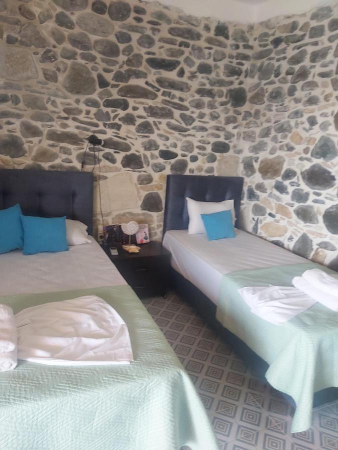 Mariaeva Rooms Lentas Bagian luar foto